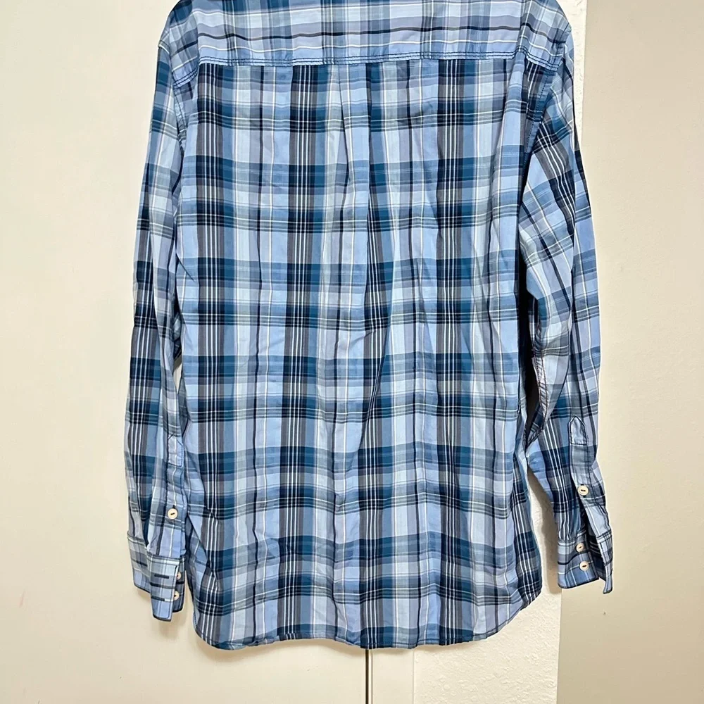 Tommy bahama button down shirt size L - Picture 2 of 6